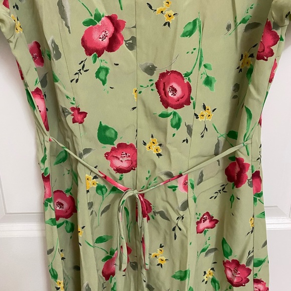 VINTAGE SELECT Clothing CO. Floral Dress - Picture 5 of 9